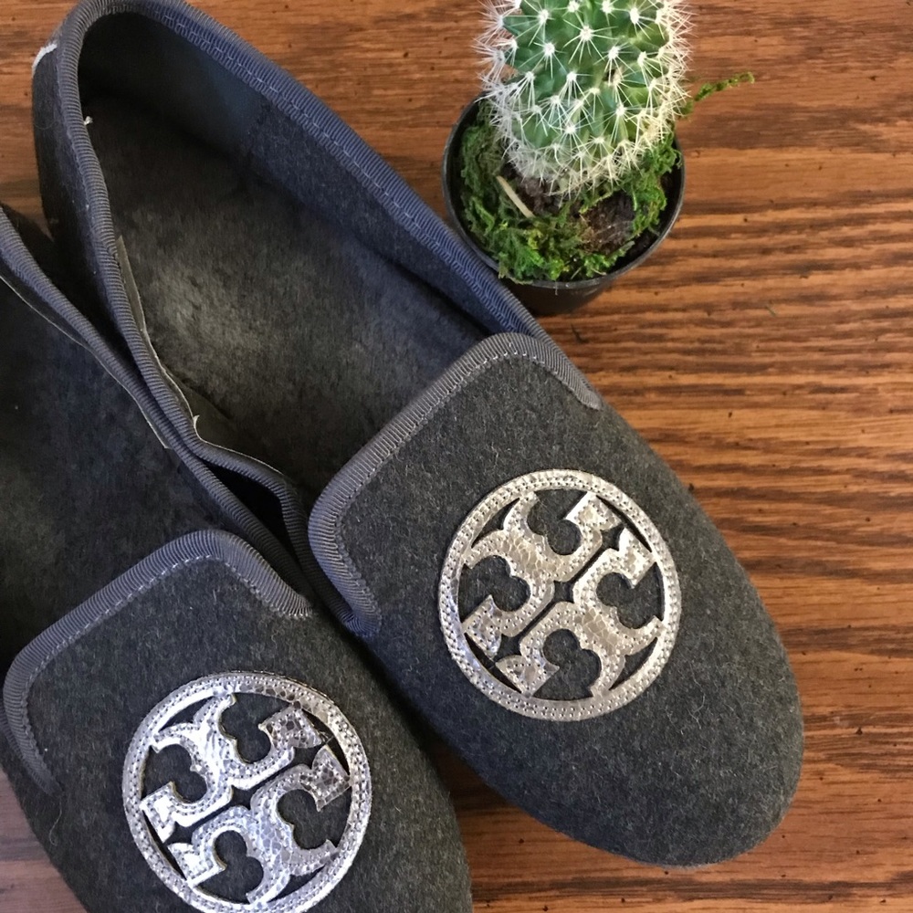 •SOLD• Tory Burch Loafer